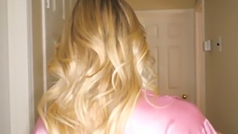 Solo Female Indulges In Anal Pleasure In Front Of Friend'S Husband