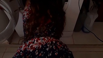 Yakalandım Ve Üvey Kardeşim Marceross'Un Yer Aldığı Spermlerle Anüsümü Dolduruyor