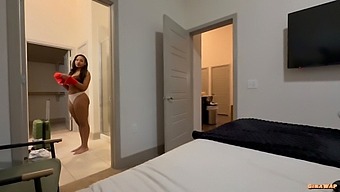 Step-Sis Sleeps Without Panties On For Me To Fuck Her In Doggy Style
